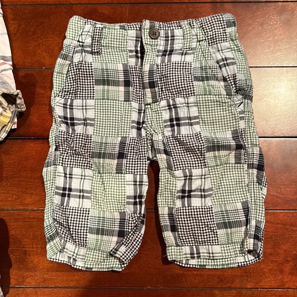 5 pair lot Gymboree Shorts plus bucket hat size 5 & 5T - Picture 2 of 15